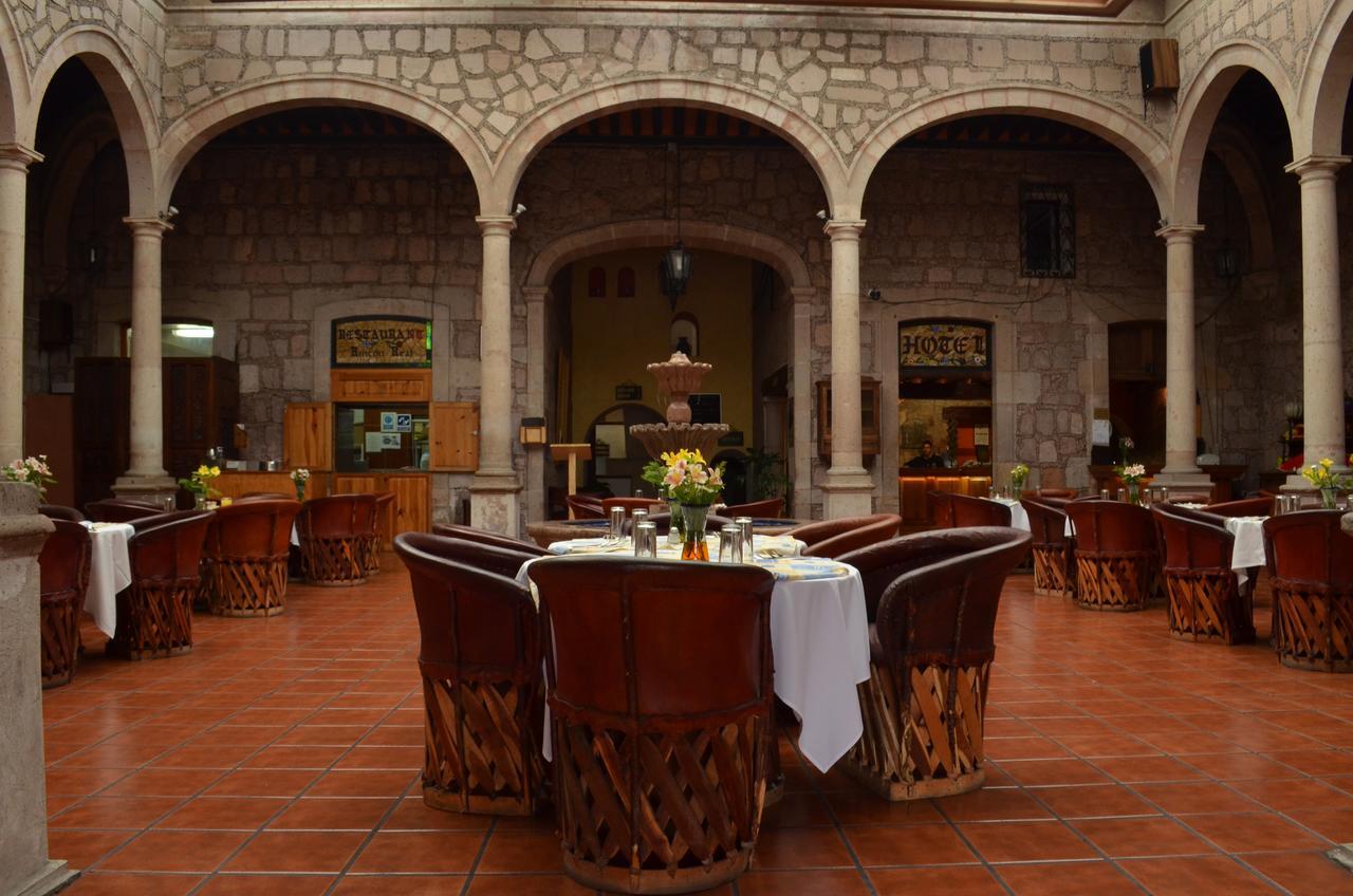 Howard Johnson By Wyndham Morelia Calle Real Extérieur photo