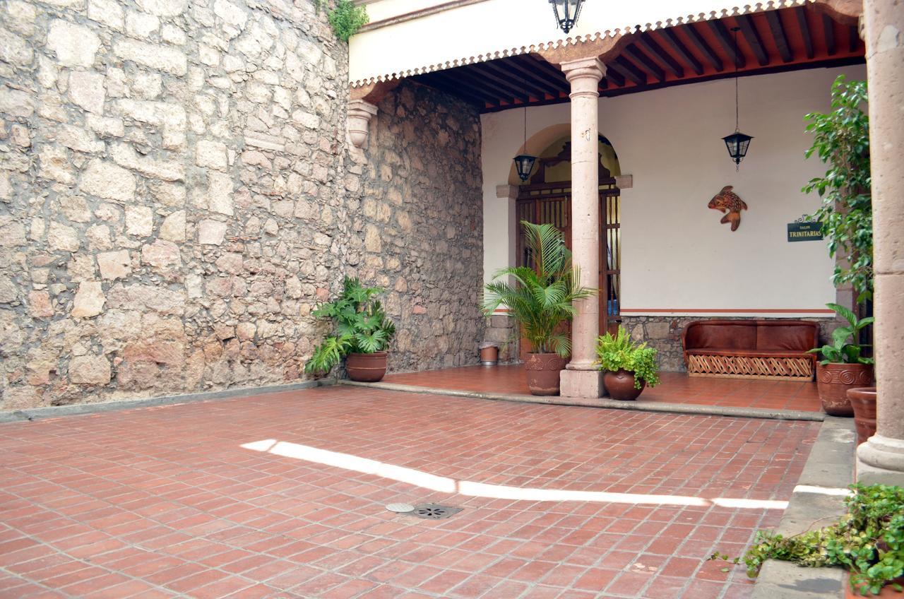 Howard Johnson By Wyndham Morelia Calle Real Extérieur photo