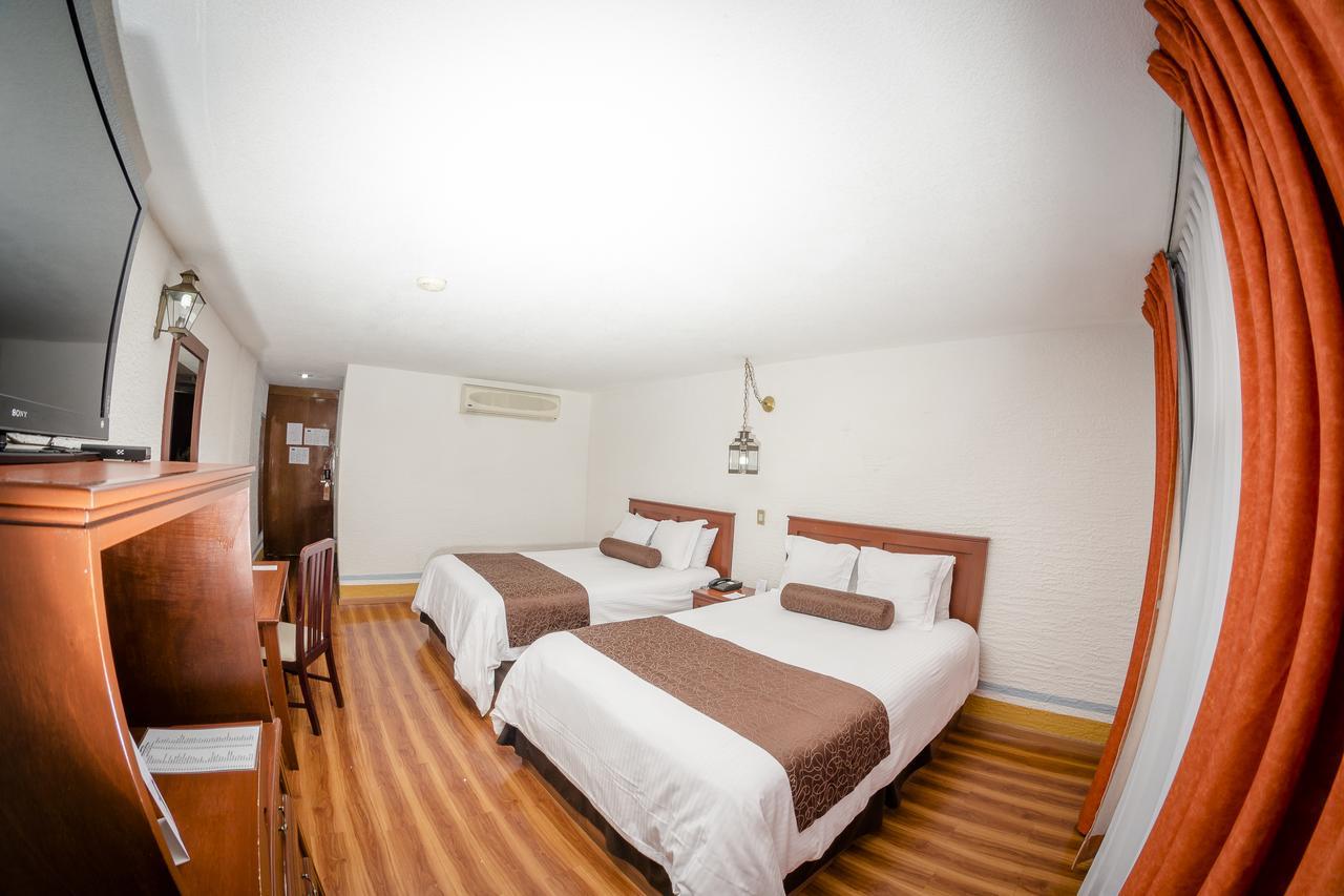 Howard Johnson By Wyndham Morelia Calle Real Extérieur photo