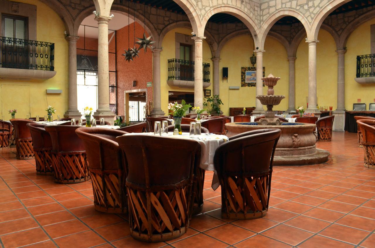 Howard Johnson By Wyndham Morelia Calle Real Extérieur photo