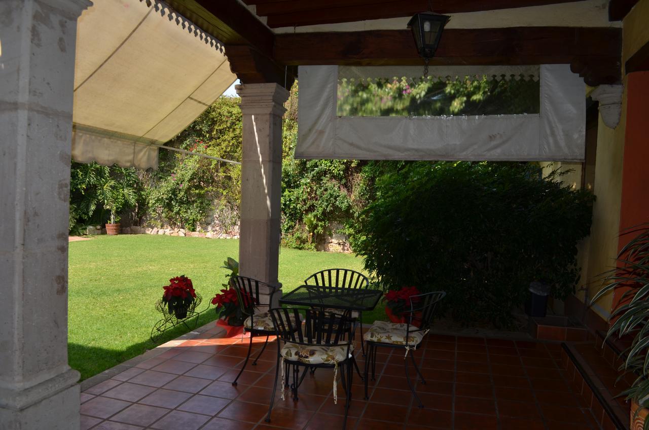 Howard Johnson By Wyndham Morelia Calle Real Extérieur photo